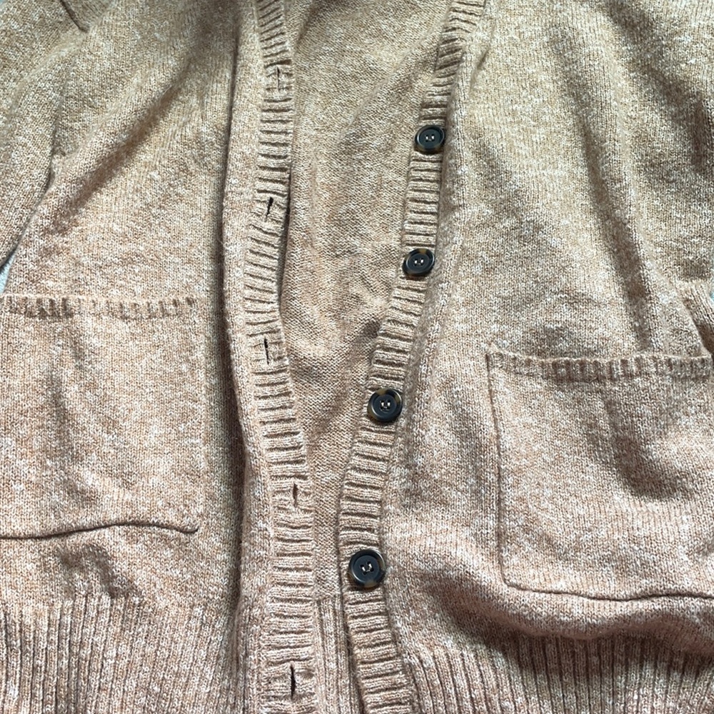 Neutral cardigan
